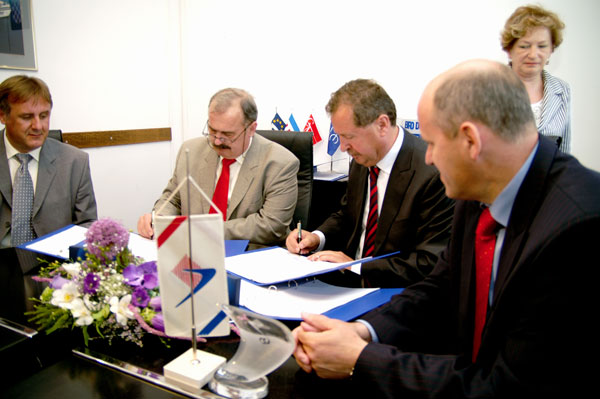 2008.05.30. Split - Potpisivanje ugovora o gradnji dva ro-ro putnička broda